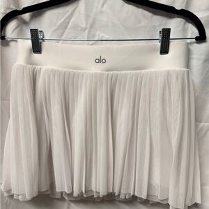 Alo Mesh Baseline Tennis Skirt White M